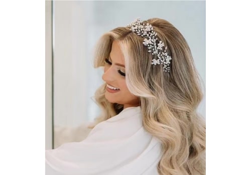 Long Curls for Your NYC Wedding: Tips and Ideas